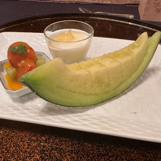 デザートがメロンでした！