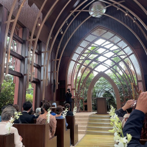 自然光の入る緑豊かなチャペル|771417さんのシェラトン・グランデ・トーキョーベイ・ホテルの写真(2551125)