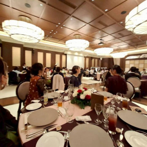 披露宴会場の中|771503さんのKOTOWA 鎌倉 鶴ヶ岡会館（コトワ 鎌倉 鶴ヶ岡会館）の写真(2539672)