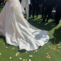 白いドレスが映えます