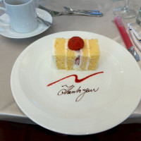 ファーストバイトのケーキをお裾分け