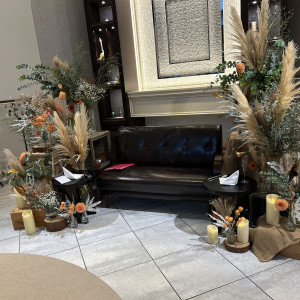 ガーデン付き会場のソファ席です|771549さんのパラッツォ ドゥカーレ 麻布 (Palazzo Ducale AZABU)の写真(2571449)