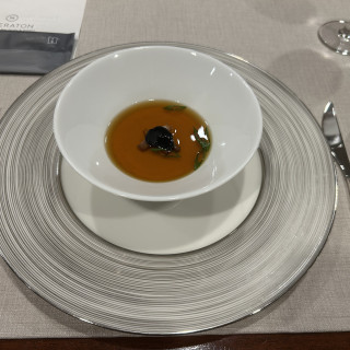 名物のコンソメスープ