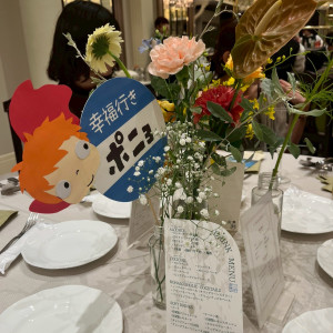 ジブリをメインに会場と装花を考えていきました。|771576さんのベイサイド迎賓館（鹿児島）/テイクアンドギヴ・ニーズウェディングの写真(2542154)