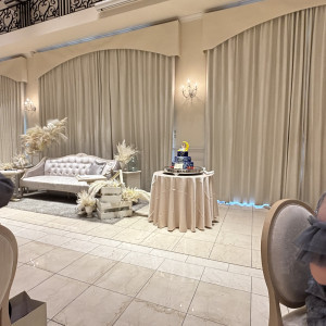 披露宴会場
新郎新婦が座る場所|771595さんのアニヴェルセル 大宮の写真(2539912)