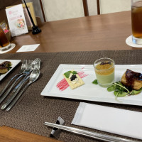 式前の試食の料理。