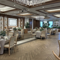 カトルセゾンガーデンの披露宴会場。