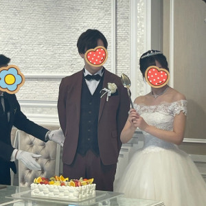 新婦は会場側から大きなスプーンを持たせてくれます。|771618さんのラグナヴェール スカイテラスの写真(2540262)