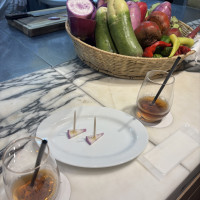 野菜にこだわりがある会場のため、三浦野菜の試食があります