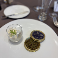 キャビアをこんなに贅沢に食べたのは初めてです！