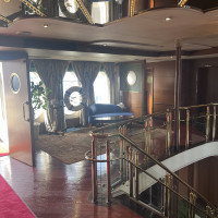 船内入り口左手