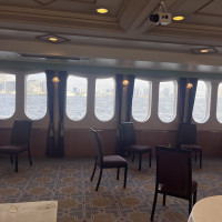 披露宴会場一階窓