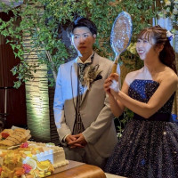 ファーストバイトはバドミントンラケット！？