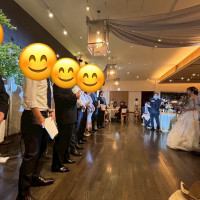 オレンジのライトで温かみのある会場です！