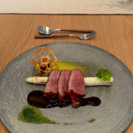 メインのお肉です