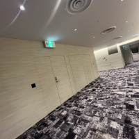 披露宴会場前のロビー