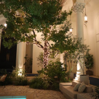夜のガーデンライトアップ