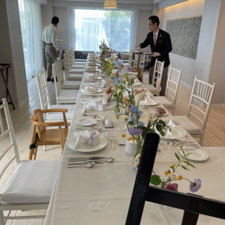 披露宴会場テーブル