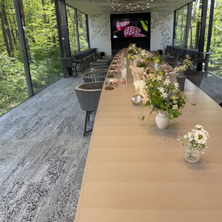 披露宴会場テーブル