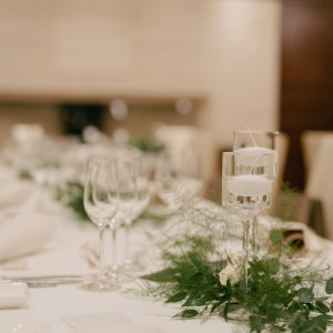 披露宴会場のテーブル装花|772115さんのオーベルジュ・ド・リル サッポロ (ひらまつウエディング)の写真(2543599)