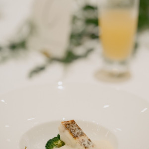 鮮魚のポワレ|772115さんのオーベルジュ・ド・リル サッポロ (ひらまつウエディング)の写真(2543606)