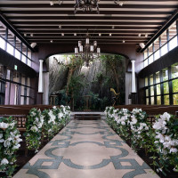 自然光がよく入る挙式会場