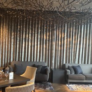 奥に別の小さなスペースがあり、ここからサプライズができる|772165さんのMEDI(メディー)の写真(2547031)