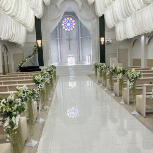 チャペルは天井が高くて綺麗でした。|772167さんのマリアージュ彦根の写真(2543951)