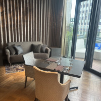 外は喫煙スペース