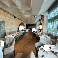 後方にキッズスペース併設可能