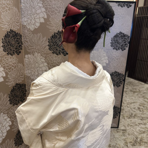 お色直し後の髪型|772193さんのFUNATSURU KYOTO KAMOGAWA RESORT(登録有形文化財)の写真(2544591)