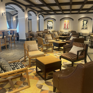 100人近く座れるロビーが2つあります。|772268さんのアンジェリカ ノートルダム/FIVESTAR WEDDINGの写真(2549466)