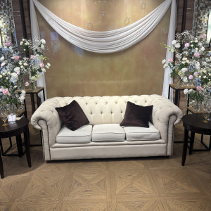 新郎新婦ソファ|772306さんのアニヴェルセル 表参道の写真(2544865)