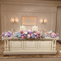 メインテーブルの装花です。