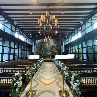 チャペルの入口からの景色