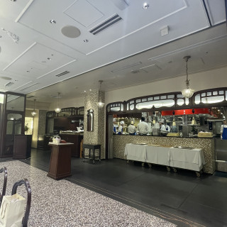 挙式会場から見えるキッチン