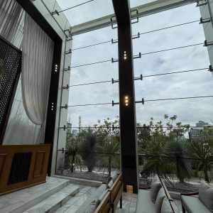 窓から自然光が入る|772453さんの表参道TERRACE/テイクアンドギヴ・ニーズウェディングの写真(2549537)