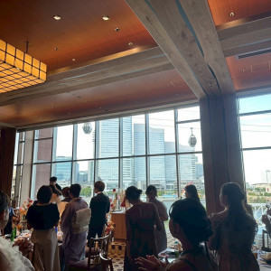 みなとみらい一望できる披露宴会場|772486さんのノートルダム横浜みなとみらい/FIVESTAR WEDDINGの写真(2545312)