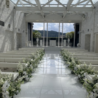 チャペル入り口から見たチャペル内