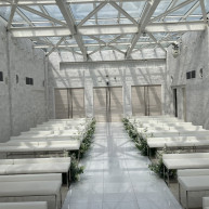 祭壇から見たチャペル内