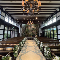 自然光の入る素敵なチャペルです。