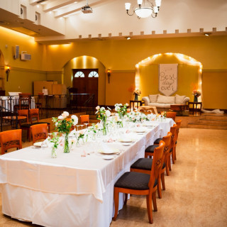 広いですが少人数でも寂しい感じはせずに使えました。