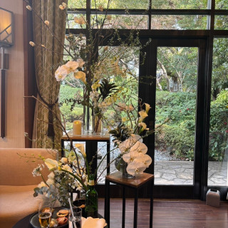 冬から春をテーマに
枝や芽生えるお花をテーマに