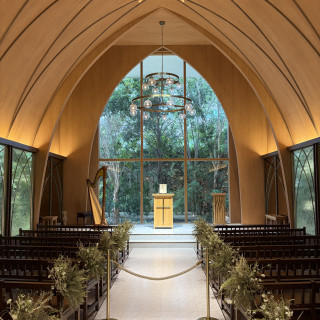自然のあたたかみがあるチャペル