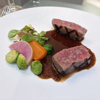 メインのステーキ