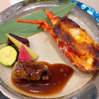 試食でいただいたロッシーニと伊勢海老