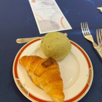 パンの種類が豊富で全種食べると絶対足りないことはないです。