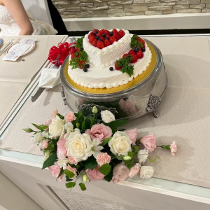 ウェディングケーキです。ハートの形で映えました。|772691さんのセントパトリック・チャーチ/ロイヤルホールヨコハマの写真(2546642)