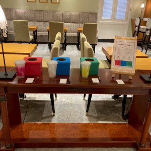 ゲストの方が到着したら受付等を行った控え室です。|772691さんのセントパトリック・チャーチ/ロイヤルホールヨコハマの写真(2546688)