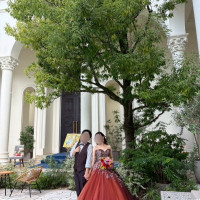 ガーデンの回廊には屋根があるため、雨でも問題ないそうです。